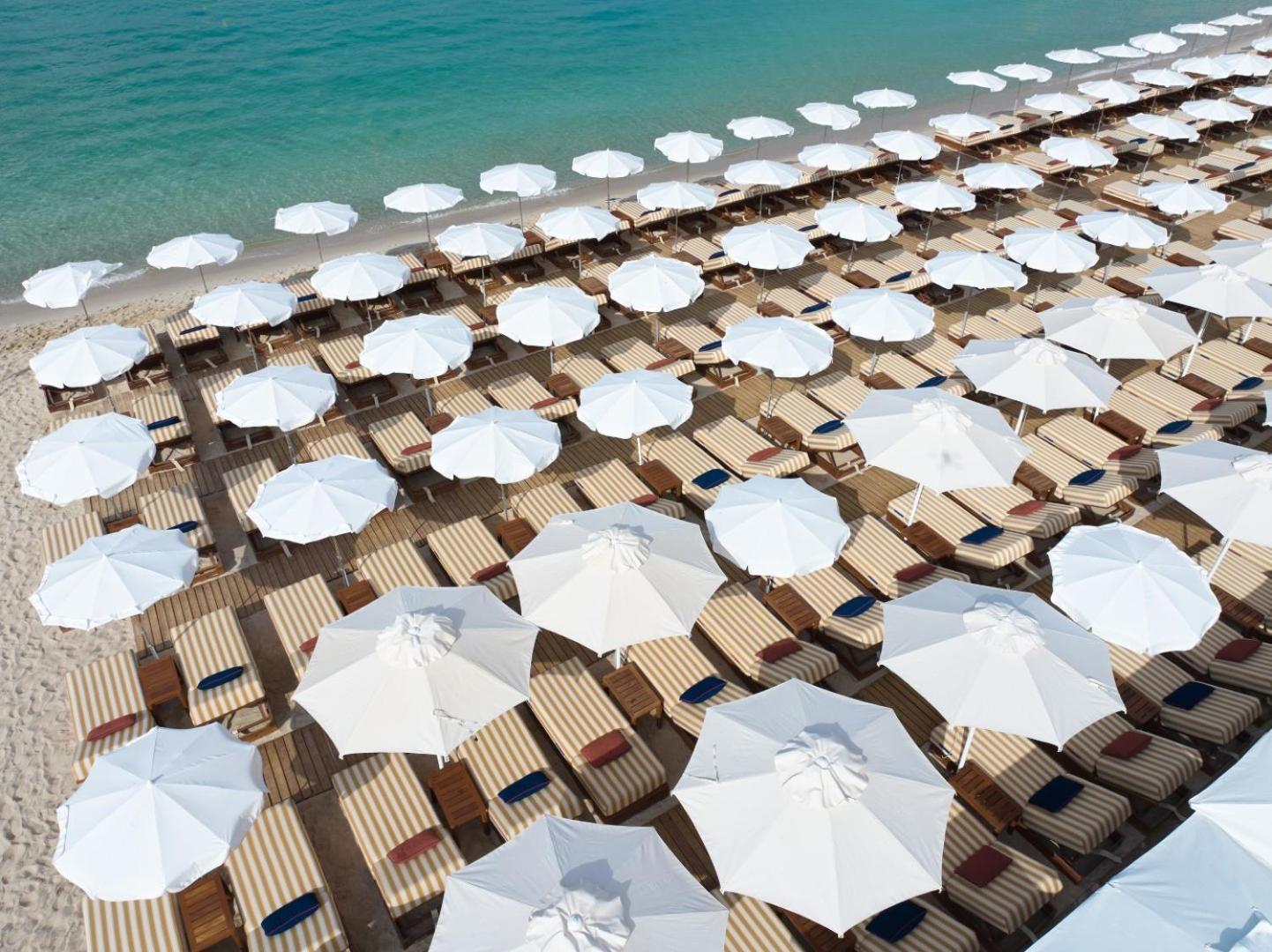 Hotel Martinez, In The Unbound Collection By Hyatt Cannes Buitenkant foto The beach at the resort