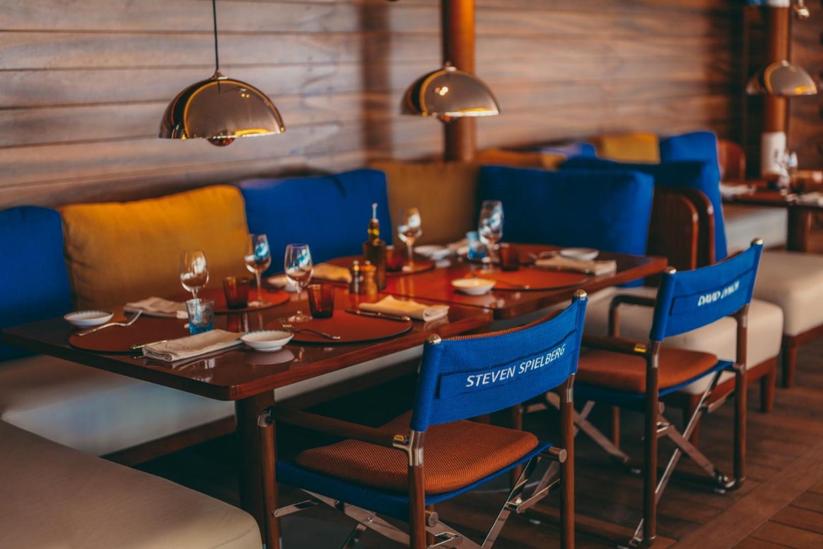 Hotel Martinez, In The Unbound Collection By Hyatt Cannes Buitenkant foto Interior of the restaurant