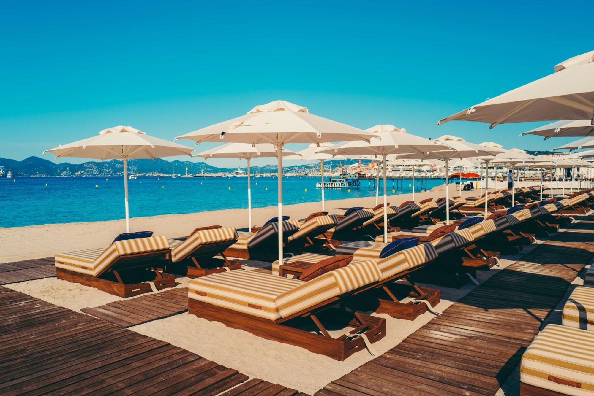 Hotel Martinez, In The Unbound Collection By Hyatt Cannes Buitenkant foto Beach in Cannes